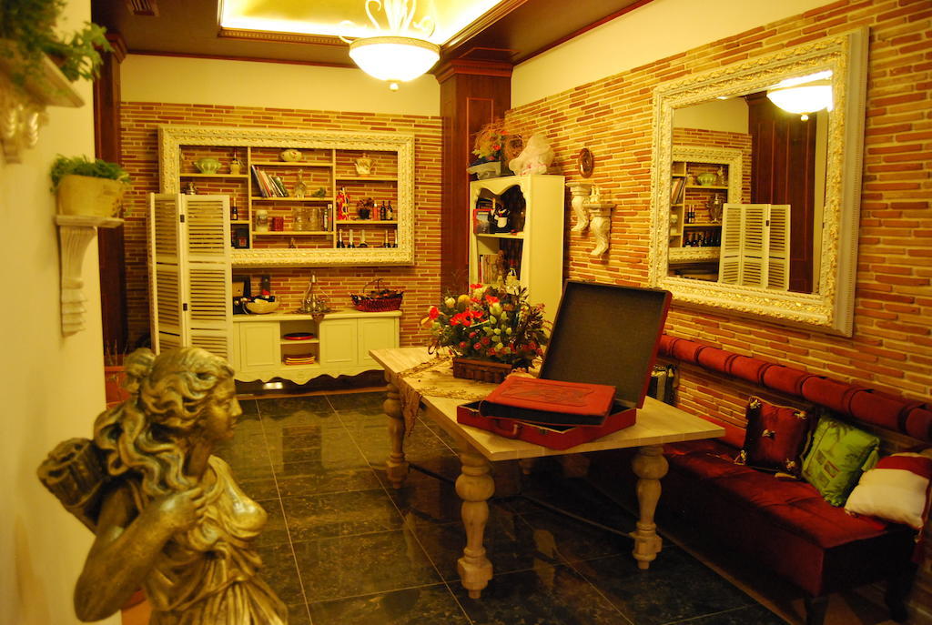 2 Kitarrat Boutique Hotel & Spa Durrës Eksteriør billede