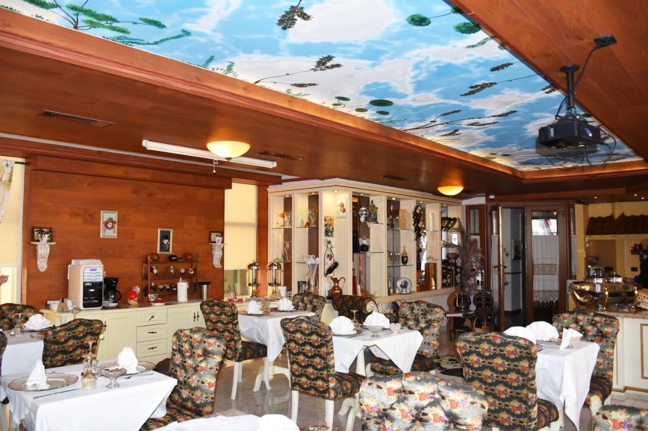 2 Kitarrat Boutique Hotel & Spa Durrës Eksteriør billede