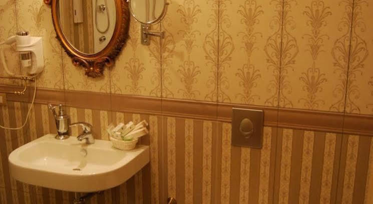 2 Kitarrat Boutique Hotel & Spa Durrës Eksteriør billede