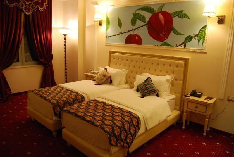 2 Kitarrat Boutique Hotel & Spa Durrës Eksteriør billede